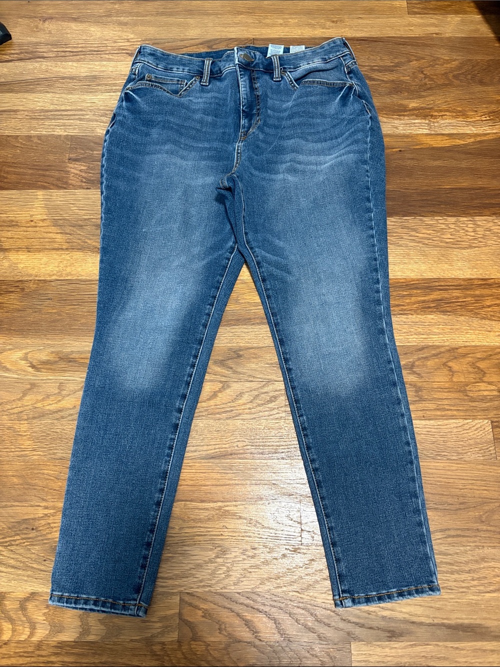 TIME and TRU high rise curvy jeans